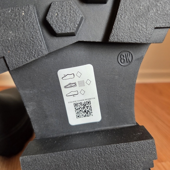 ASOS DESIGN Wide Curve Fit Carla Chunky Knee Waterproof Boots in Black Size 10W - Picture 14 of 16